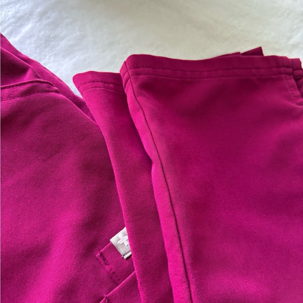 High Waisted Yola Scrub Pants || Dark Magenta || Figs - Picture 6 of 6